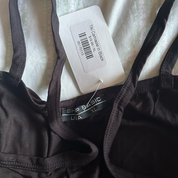 Black Flowy Tank Top - Size Extra Large - Picture 2 of 3